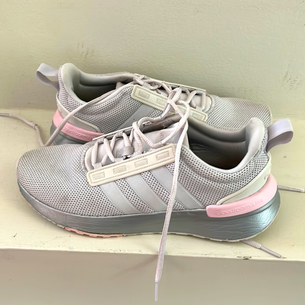 Adidas Cloudfoam sneakers